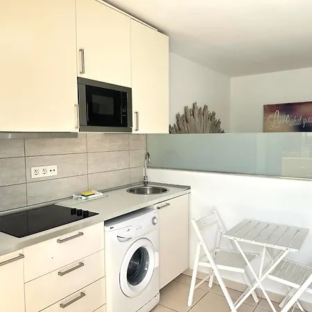 Amazing Complex Pool View & Relax * 아데제