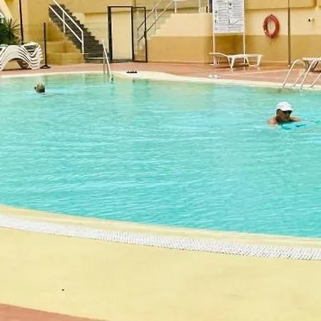 Amazing Complex Pool View & Relax 아파트 아데제